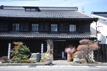 信州松本「onsen hotel OMOTO」、 夕食付プランの販売を10月5日よりスタート！ 地域の飲食店と連携し、 温泉と松本の名店の食事を楽しむ滞在を提案