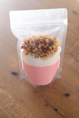 いちごパウチプリン 価格650円(税込)