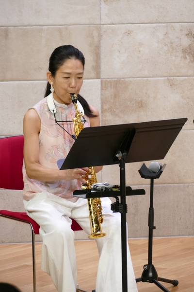 ソプラノ・サクソフォン：田端 直美