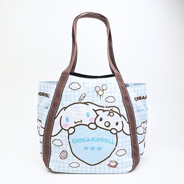 サンリオのバルーントートバッグ。大きくデザインされたキャラクターたちにきゅん。大き目サイズでいろいろな場面で活躍の予感です。