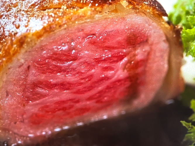 スペシャリテ 松坂牛のパイ包み