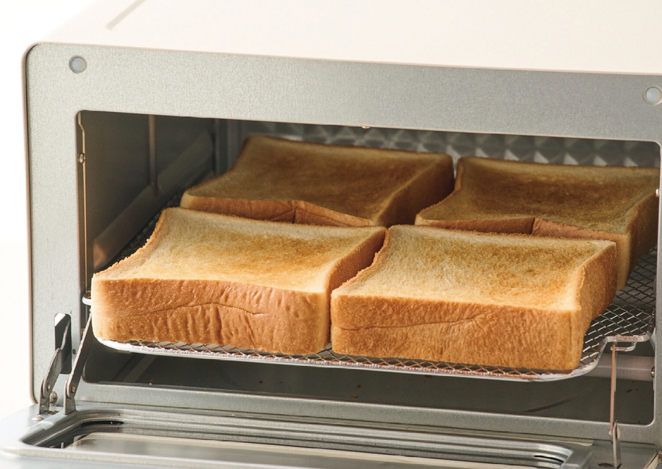 庫内広々、4枚焼き