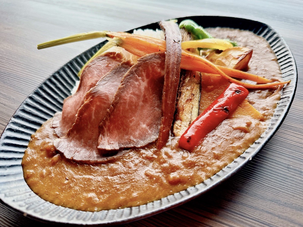淡路島「青海波 古酒の舎」オープン３周年記念　スプーンが止まらない “古酒カレー”9月16日から期間限定で提供開始
