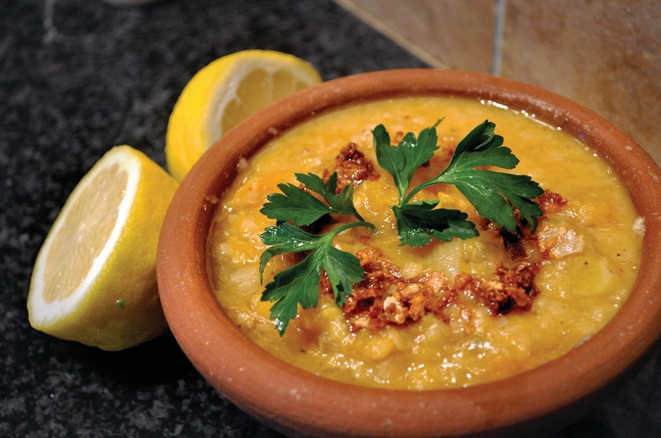 アリア・ウ・アダス（かぼちゃとレンズ豆のシチュー）
