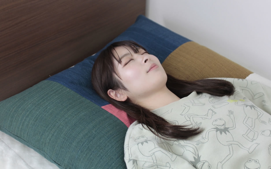肩と首の体圧を分散