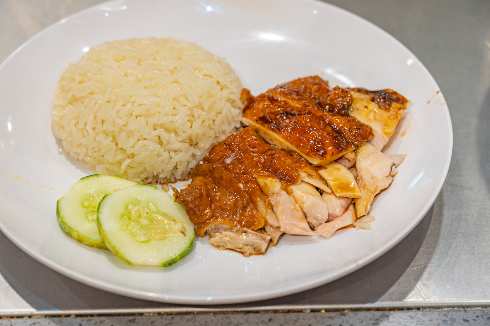 シンガポールの代表料理「チキンライス」