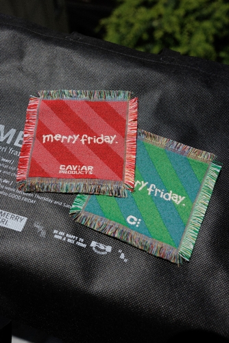「MERRYFRIDAY×CAViAR PRODUCTS」コースター/880円