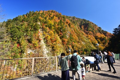 欅平駅前広場