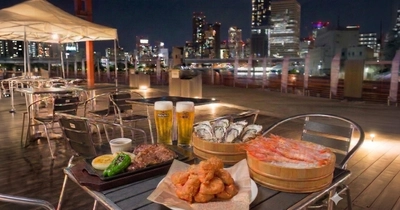 水辺の特等席で、時間を気にせず涼風と夜景に酔いしれる。 「中之島リバーサイド・ビアガーデン 2026」開催！