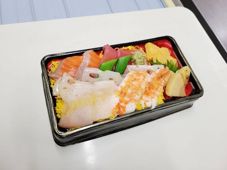 彩ちらし駅弁