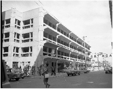 開設当初の市営基町駐車場(1970年開設)