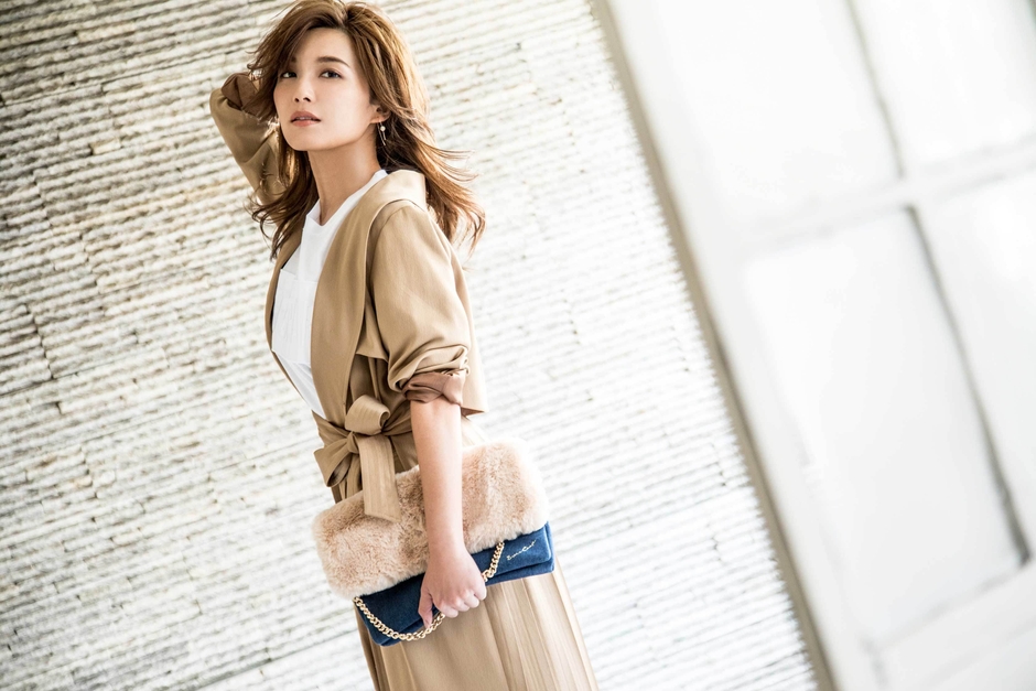 ファークラッチバッグ (ベージュ)