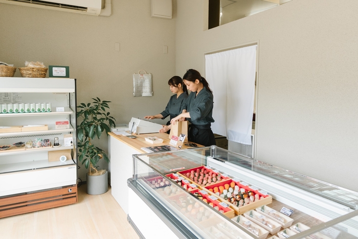 土日のみ 10:00~14:00営業 ※売り切れ次第終了