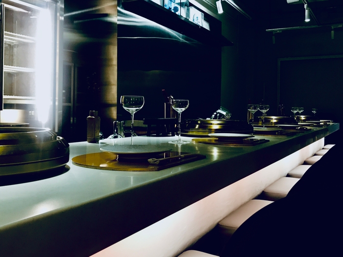 様々なシーンに合わせた、シックな空間を演出