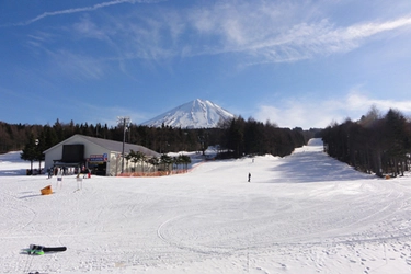 富士山の麓のスキー場【ふじてんスノーリゾート】 初笑いお年玉イベント開催！