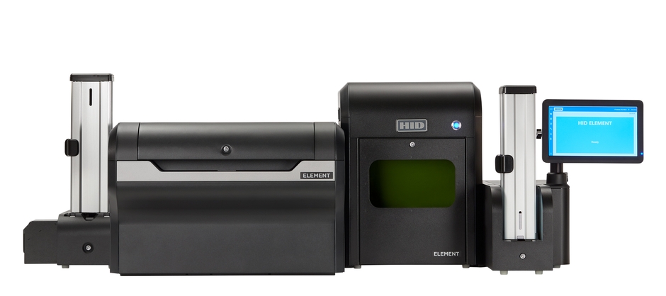HID ELEMENT本体(中央左)、レーザー刻印機(中央右)およびカードホッパ1組(両脇)