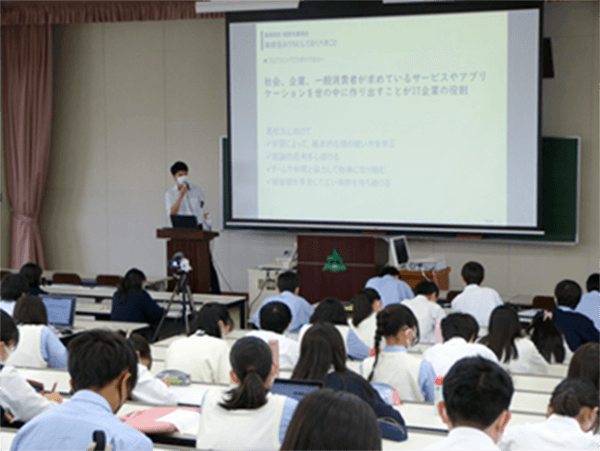 昨年実施した職業別講演会の様子