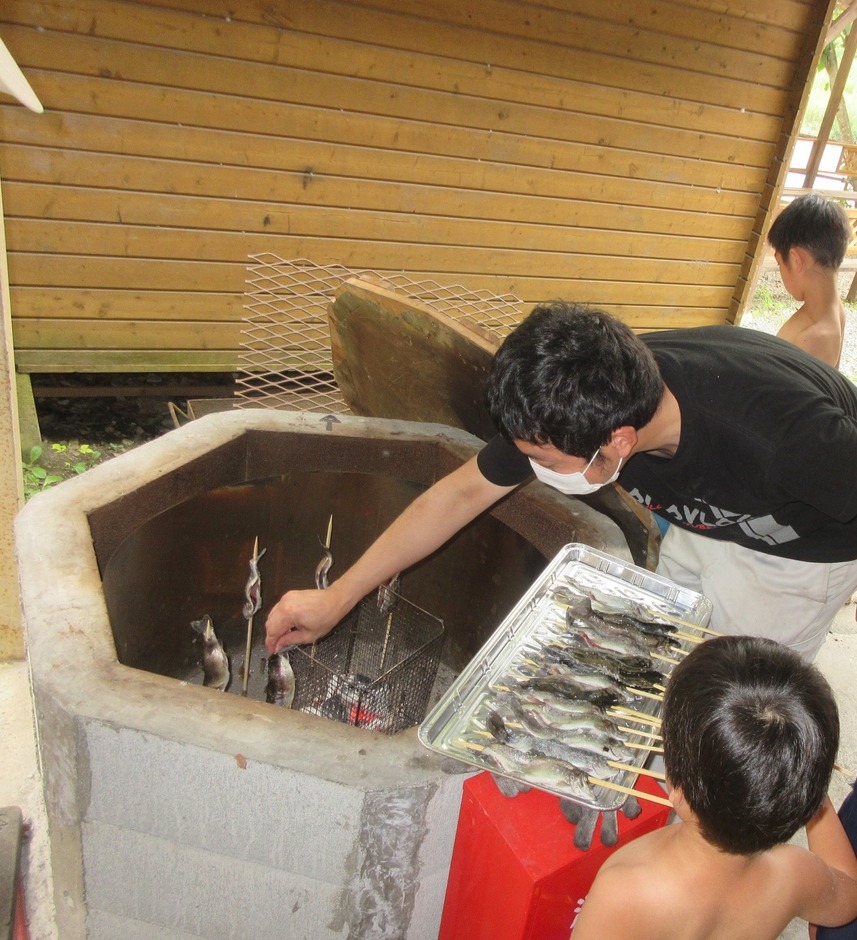 魚のつかみどり体験　イメージ(2)