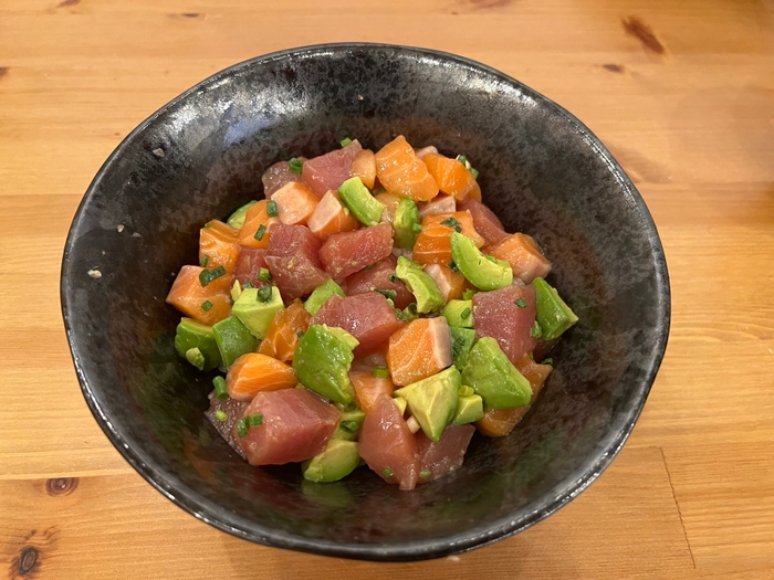 レモンソースのポキ丼