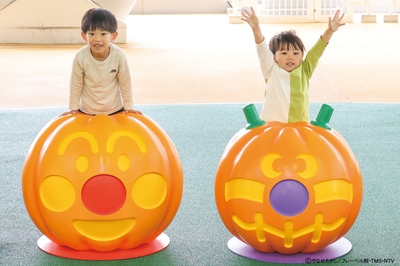 ハロウィーン装飾とフォトスポット　※画像はイメージです