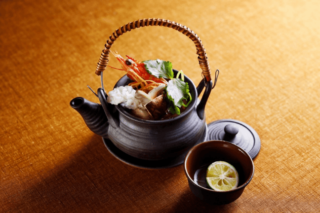 ▲松茸を使用した『土瓶蒸し』