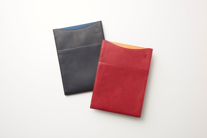 縦型PCレザーケース1