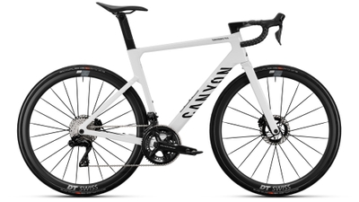 エンデュレース CF SLX 9 Di2 平均重量7.8kg 1,299,000円(税込)