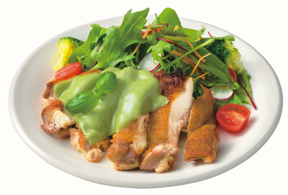 バジルマヨ風味のグリルチキンサラダ