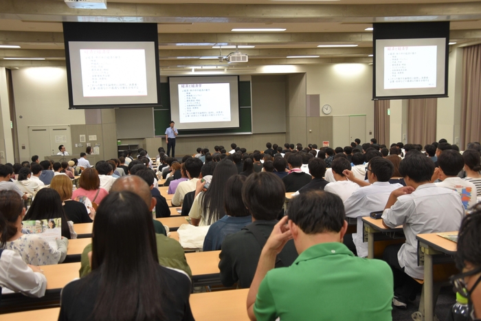 経済学部の学部紹介