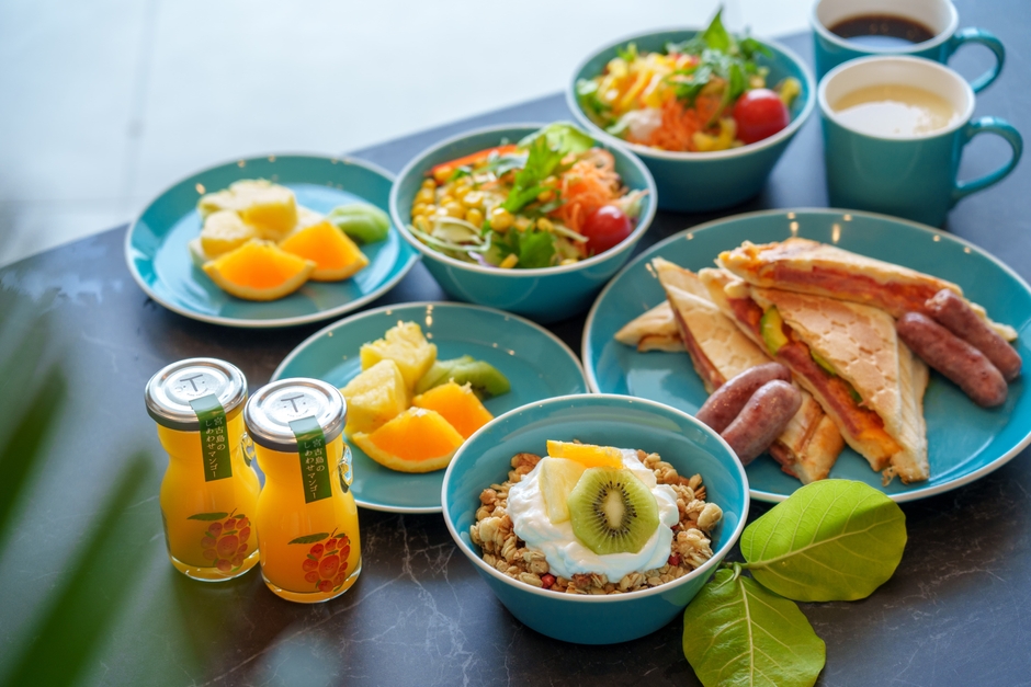 朝食_贅沢ホットサンドセット