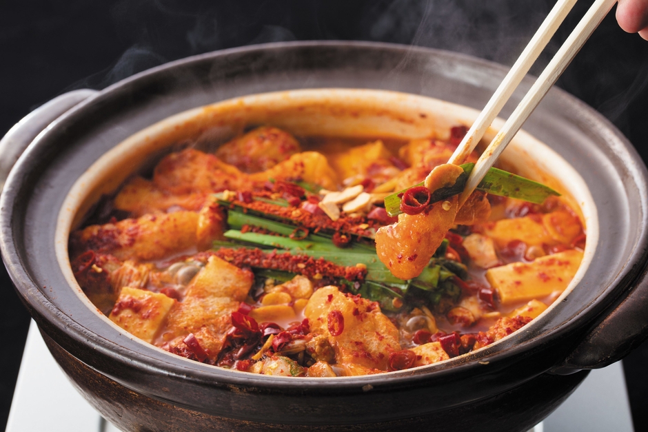 激辛15周年赤から鍋　～ダーリン食べるっちゃ○ラムが作る火をふく激辛唐辛子鍋～　(※)「○」は正確には「ハートマーク」です。