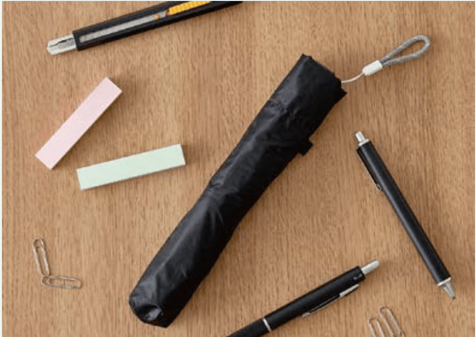 ペンのような細さを実現[ムーンバット] estaa(エスタ) 折りたたみ傘 無地 50cm 約75g 