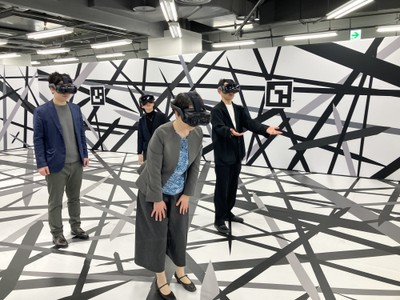 VR体験の様子 ※渋谷会場の写真です。