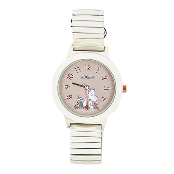 ムーミンの腕時計をつけて大人かわいさアップ。ジャバラベルトに落ち着いたカラーがおしゃれすぎるんです。