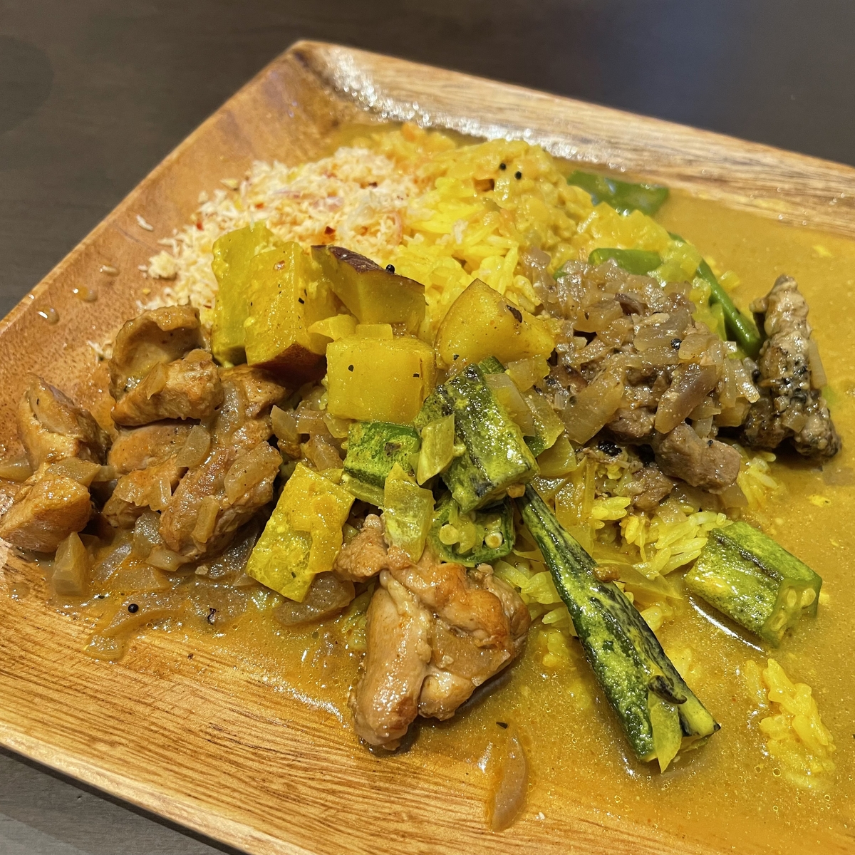 スリランカのお母さん直伝！  「ランカカレー＋e」が金曜土曜だけの限定営業で大崎にオープン!