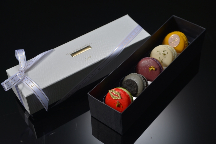 リュクスマカロン 箱入り写真