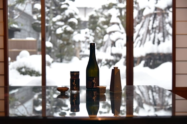 漁期2ヶ月の“赤い宝石”を1瓶に丸ごと凝縮　 27年熟成の秘蔵古酒と味わう『越前蟹乃醤』 ペアリングセット、12月25日販売開始