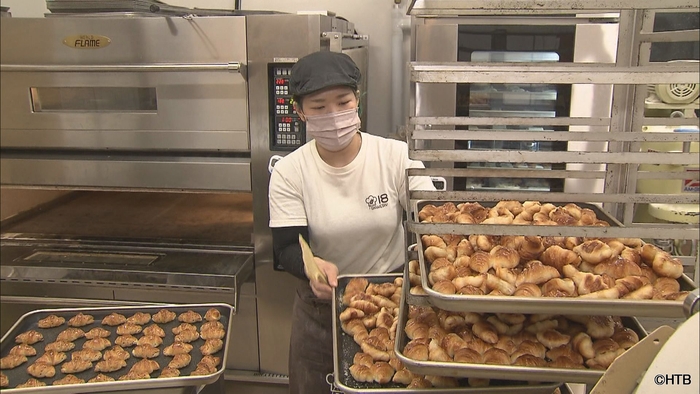 テレメンタリー2022「難病のパン屋さん~ひかり閉ざされても」(C)HTB