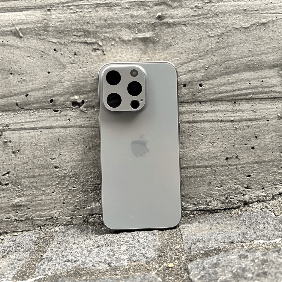 (端末)iPhone 15 Pro ナチュラルチタニウム×(製品カラー)ナチュラル