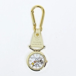 おしゃれに差が付く！大人も使えるスヌーピーのカラビナレザーウォッチ