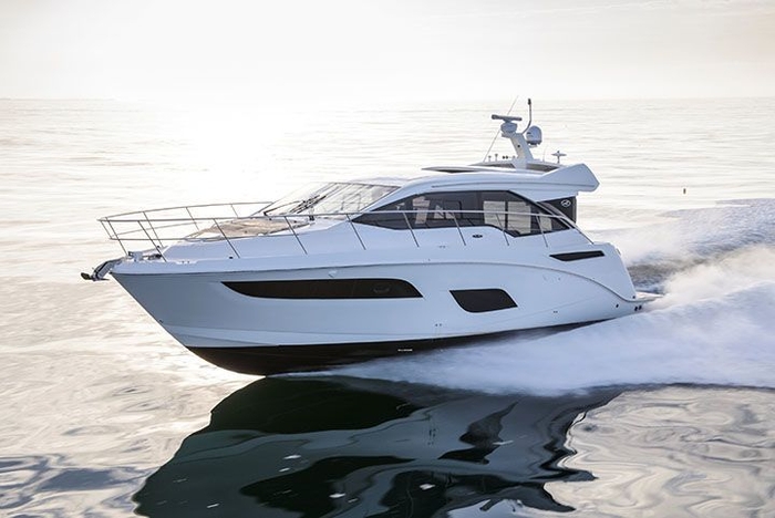 出展予定-SeaRay Sundancer 460