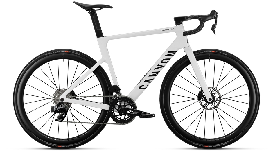 エンデュレース CF SLX 7 AXS  平均重量8.4kg  679,000円（税込）