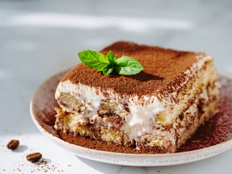 現地でスイーツを食べてみたい国・地域ランキング ～ティラミスやマリトッツォのあの国が1位！ 阪急交通社が公開～