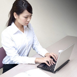 仕事の都合などによってどうしても食べる時間が遅くなってしまう人や、不規則な生活の人は、どうしたら良いのでしょうか?