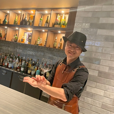 店主のバーテンダー内田氏