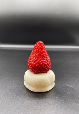 びっくりいちご大福(税込500円)