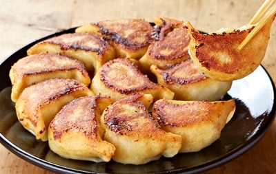 豚と生姜の焼餃子