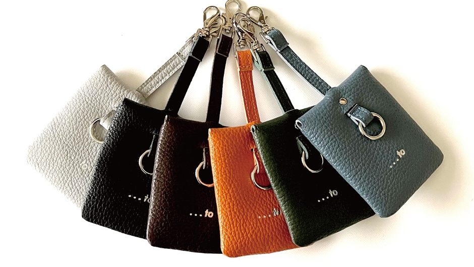 キーケースやカードケースにもなる便利な「mini conte/ミニコンテ」付き