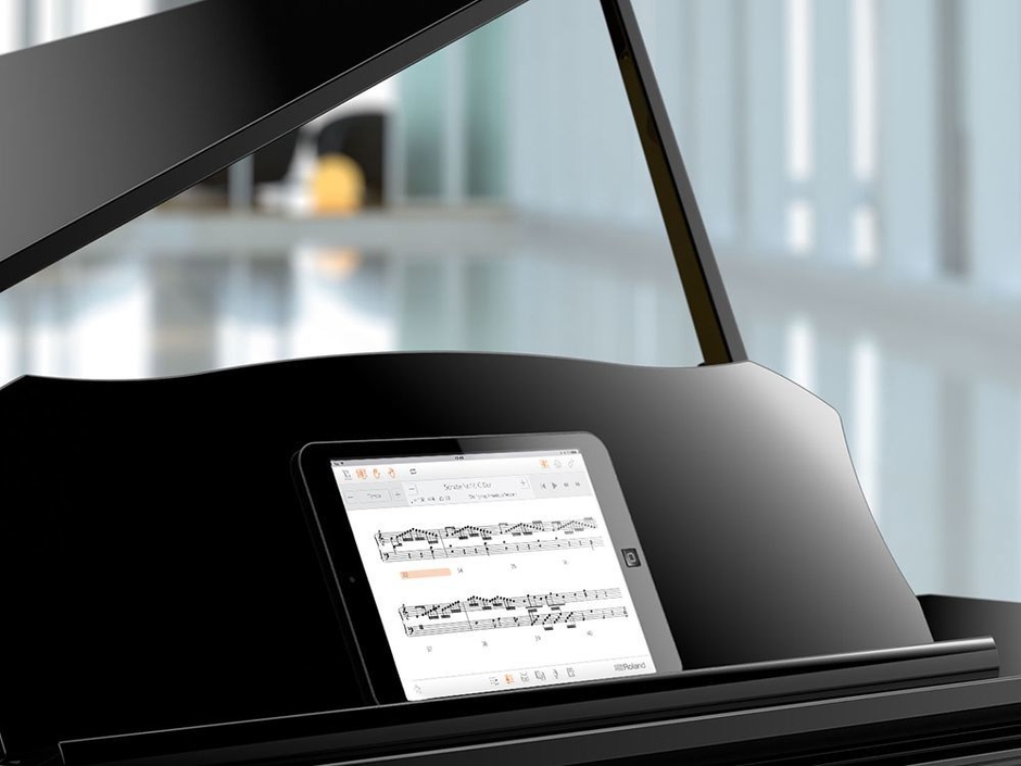 オリジナル・アプリ「Piano Partner 2」で内蔵曲の譜面をタブレットに表示