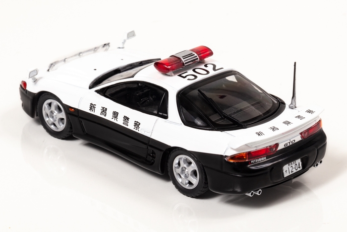 新潟県警察高速道路交通警察隊車両:左後